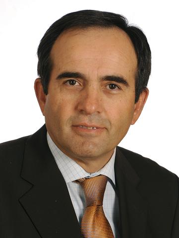 Dr. Julian Teves